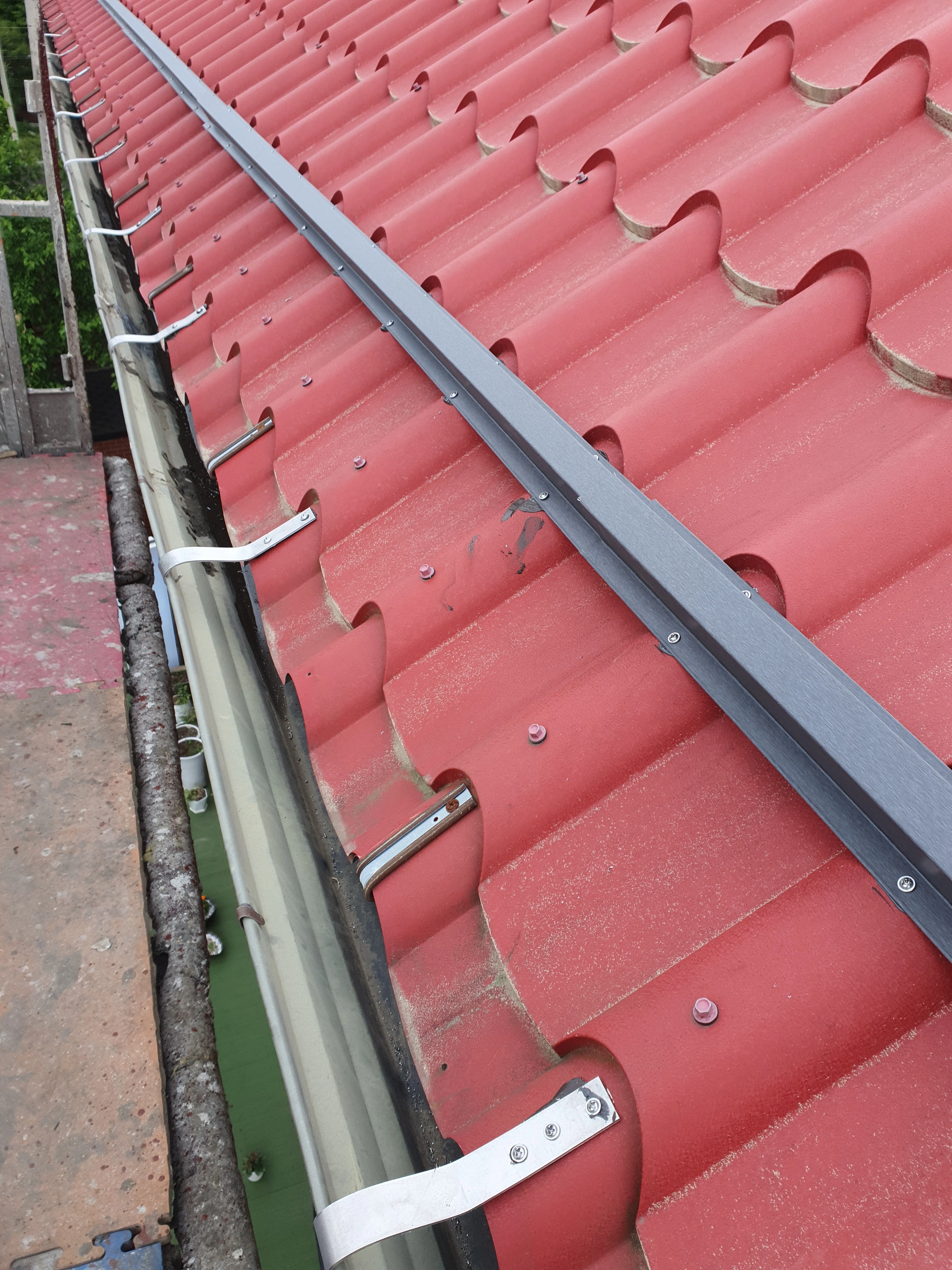 종로구 빌라 기와지붕 빗물받이 교체 시공사례